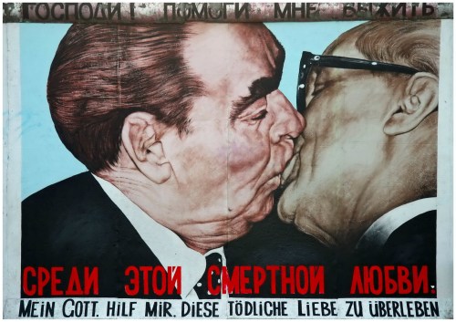 Beso Brezhnev-Honecker 1979 Artista: Dmitri Vrúbel 1990